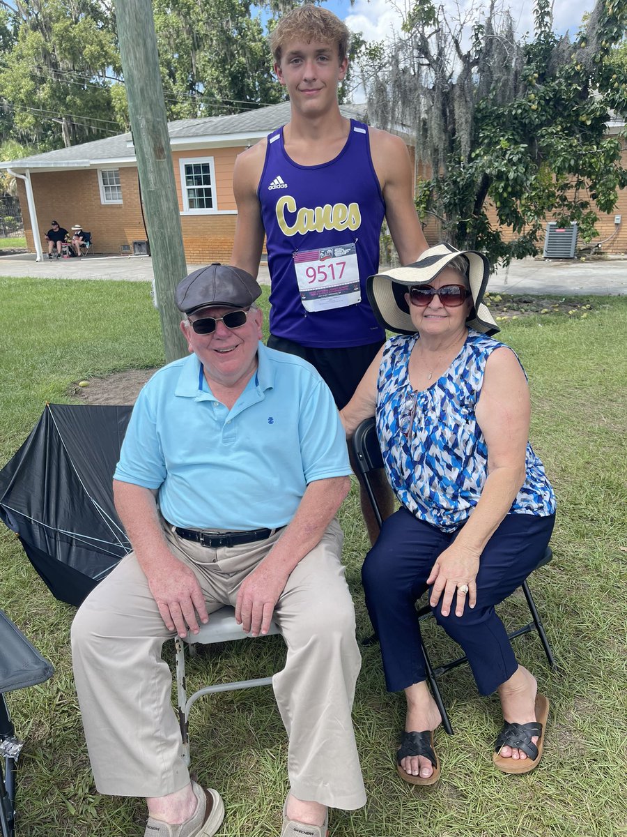 HenryAbernathy7's tweet image. Junior Olympics!!! Had a great time in Savannah representing cartersville high school. Got 14th out of 64 against some older guys in 15-16 group. @CHSHurricaneFB @CoachTCanesTF @CoachScottIEC @coachemupchat