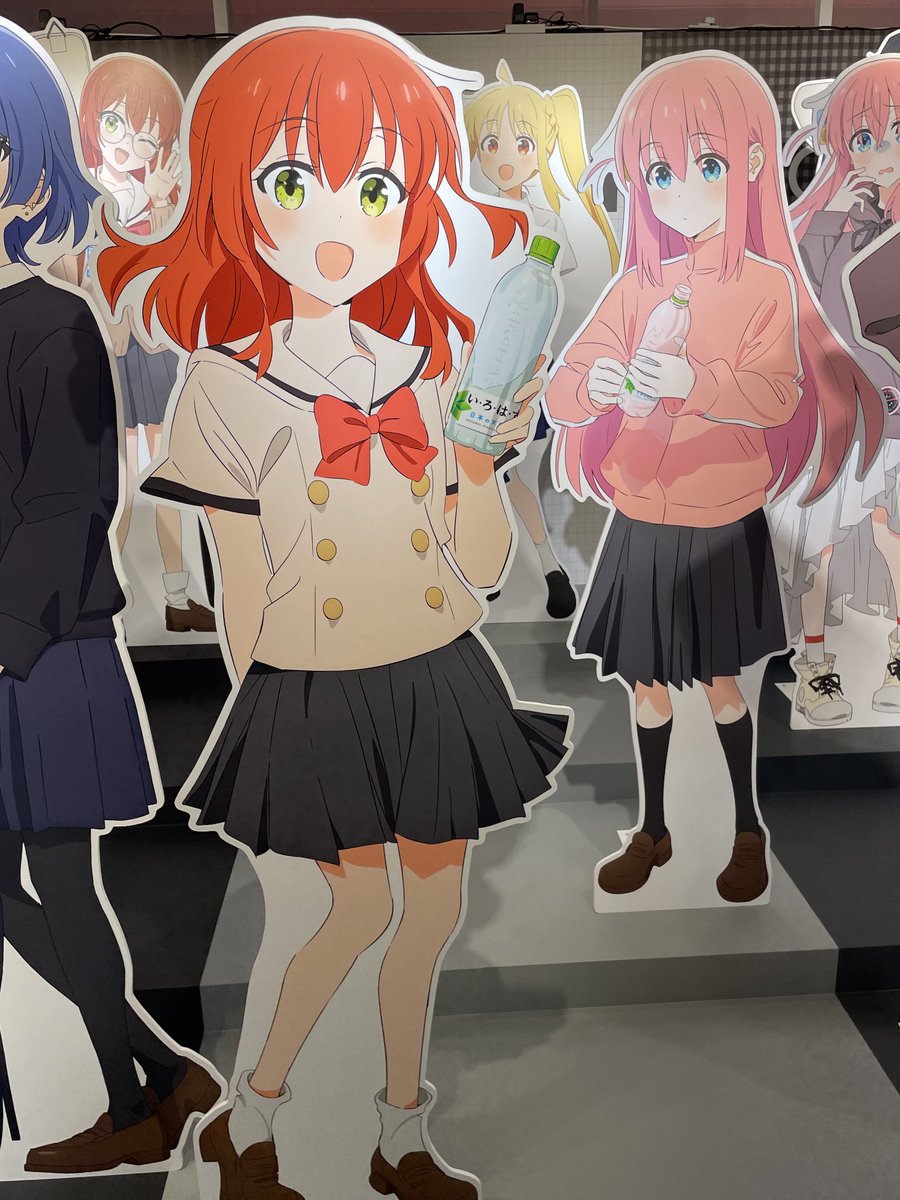 eljJvsOv3NwKbrd's tweet image. 1年ぶりのぼざろ展✨
アニメのあのシーンこのシーン思い出して可愛いし何度でも見たくなるなと思ったり、忘れてやらないの虹夏ちゃんイラストが好きで〜とか何気ない事を一緒に見てくれたFFさんと話したり、皆んなの愛溢れるメッセージ見たり楽しかったです♪

 #ぼっち・ざ・ろっく展