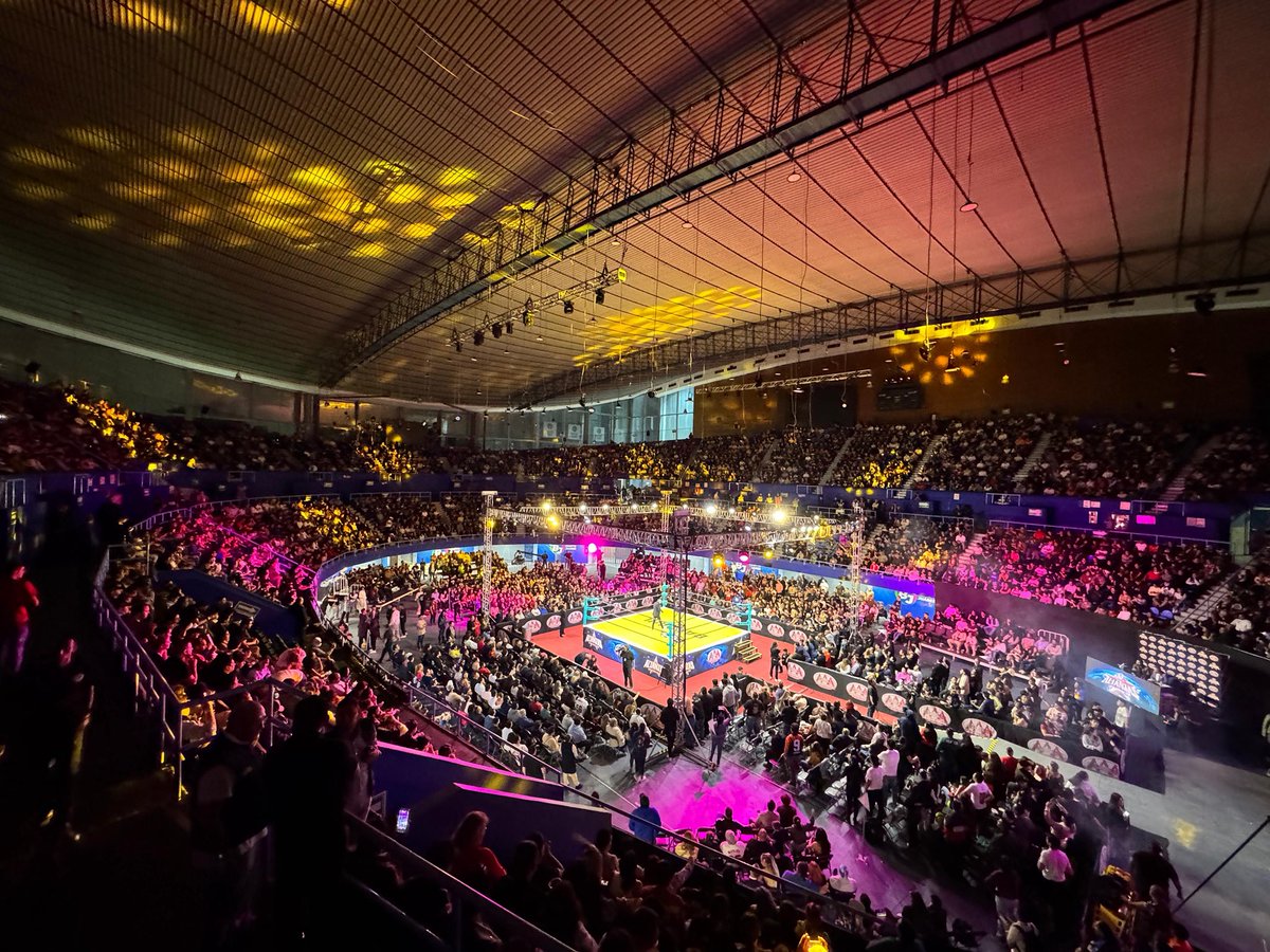 Evento HISTÓRICO esta noche en CIUDAD DE MÉXICO 🇲🇽 con la gira #AlianzasAAA 💫

Nos vemos en #TriplemaniaXXXIII.