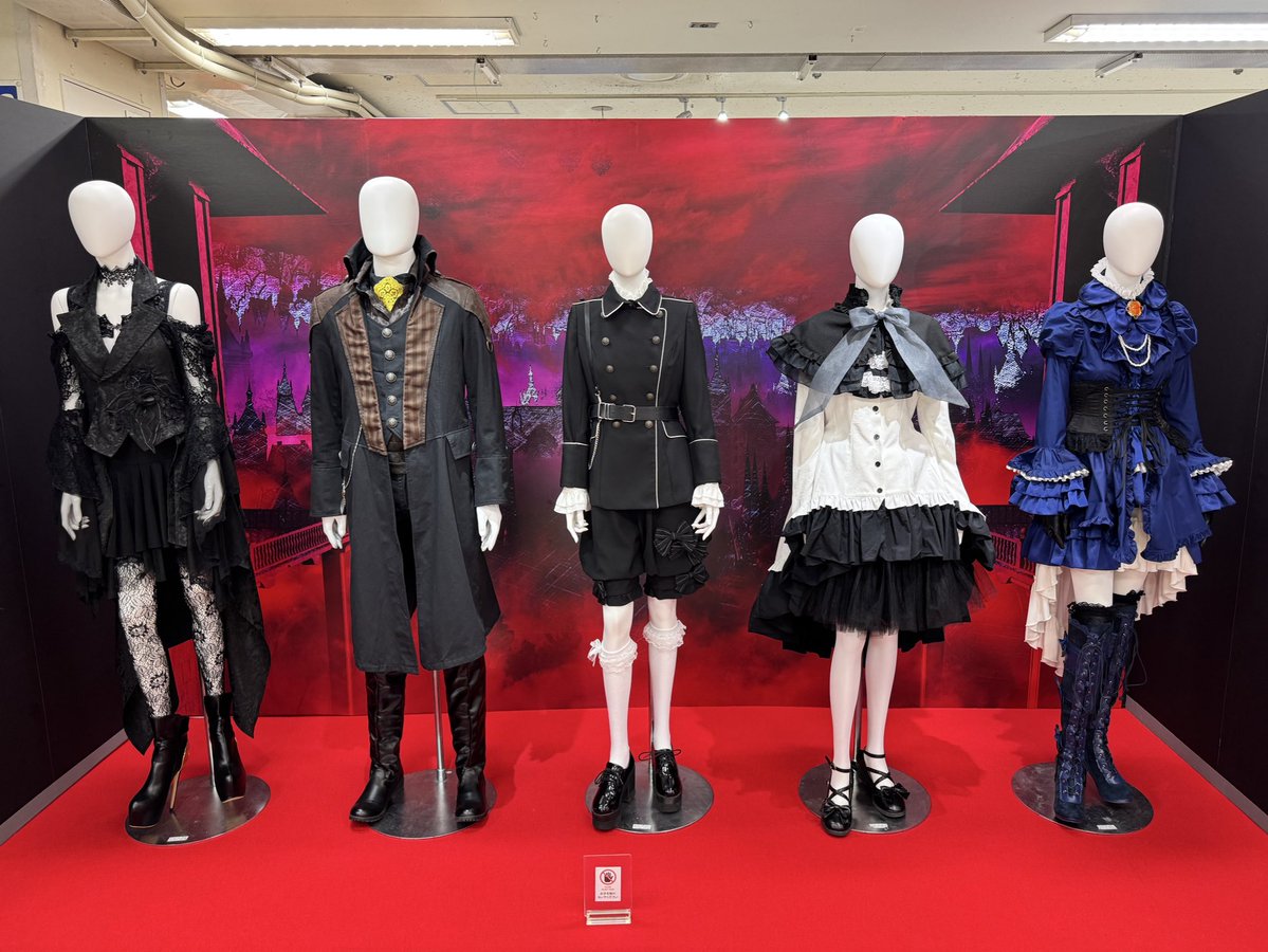 gadget_x105's tweet image. ガヴの展示行ってきました

服ばっか撮ってるんじゃないよ！！！！