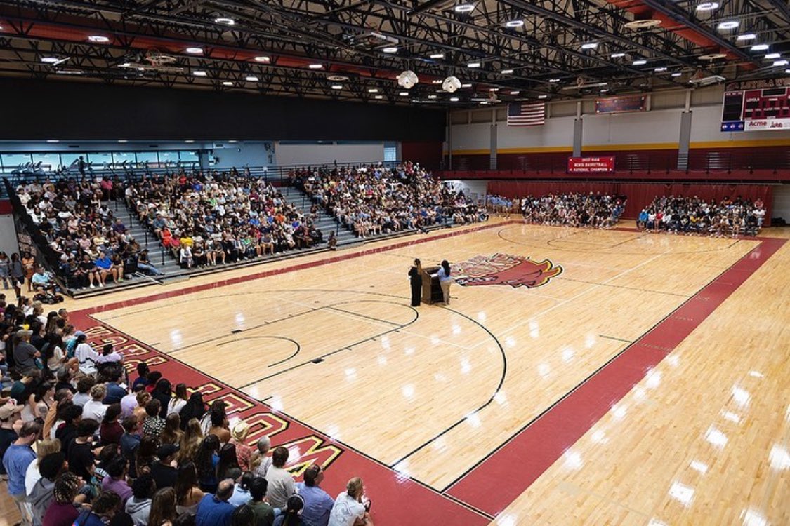Rodrigas Jucevicius (@rodjucevicius) on Twitter photo After a great conversation with Coach Lindsey and Coach Venzant, I am truly blessed and happy to announce that I have received a full ride scholarship offer from Loyola University New Orleans! Big thanks to the coaches for their belief in me! #GeauxPack
<a href="/GRecruitedHoops/">Get Recruited--(Justin Berry)</a> After a great conversation with Coach Lindsey and Coach Venzant, I am truly blessed and happy to announce that I have received a full ride scholarship offer from Loyola University New Orleans! Big thanks to the coaches for their belief in me! #GeauxPack
<a href="/GRecruitedHoops/">Get Recruited--(Justin Berry)</a>
