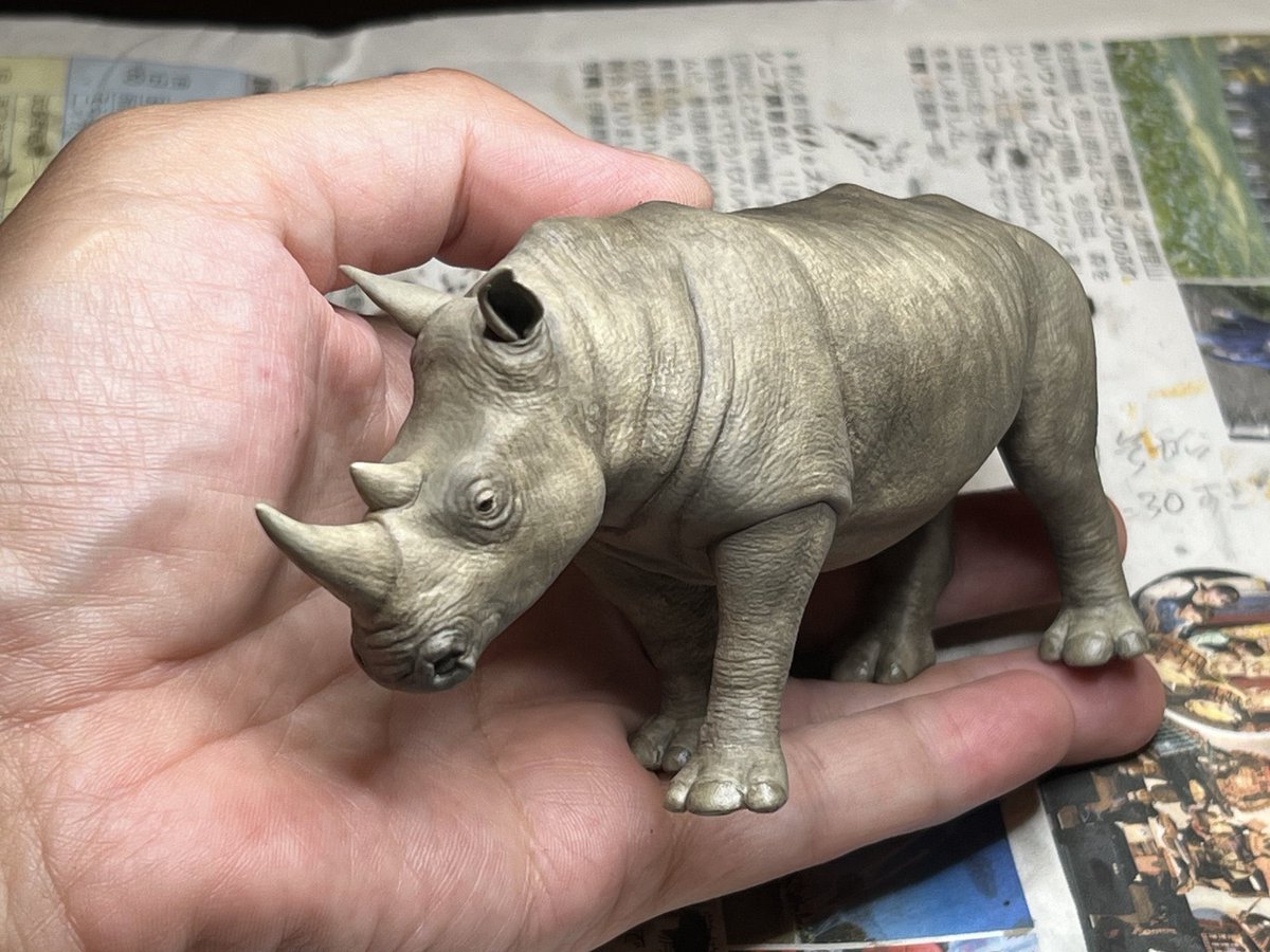 YukiTsukimura's tweet image. ギリギリ塗装終わりました💨
タナカと私で相変わらず恐竜、動物、妖怪です。
明日は皆さんにお会いできるのを楽しみにしています。
#いきものワンフェス