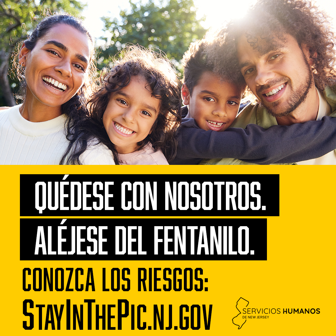 NJDHS's tweet image. Incluso la cantidad más pequeña de fentanilo puede ser mortal. Visite stayinthepic.nj.gov y conozca los peligros y riesgos de esta droga letal.