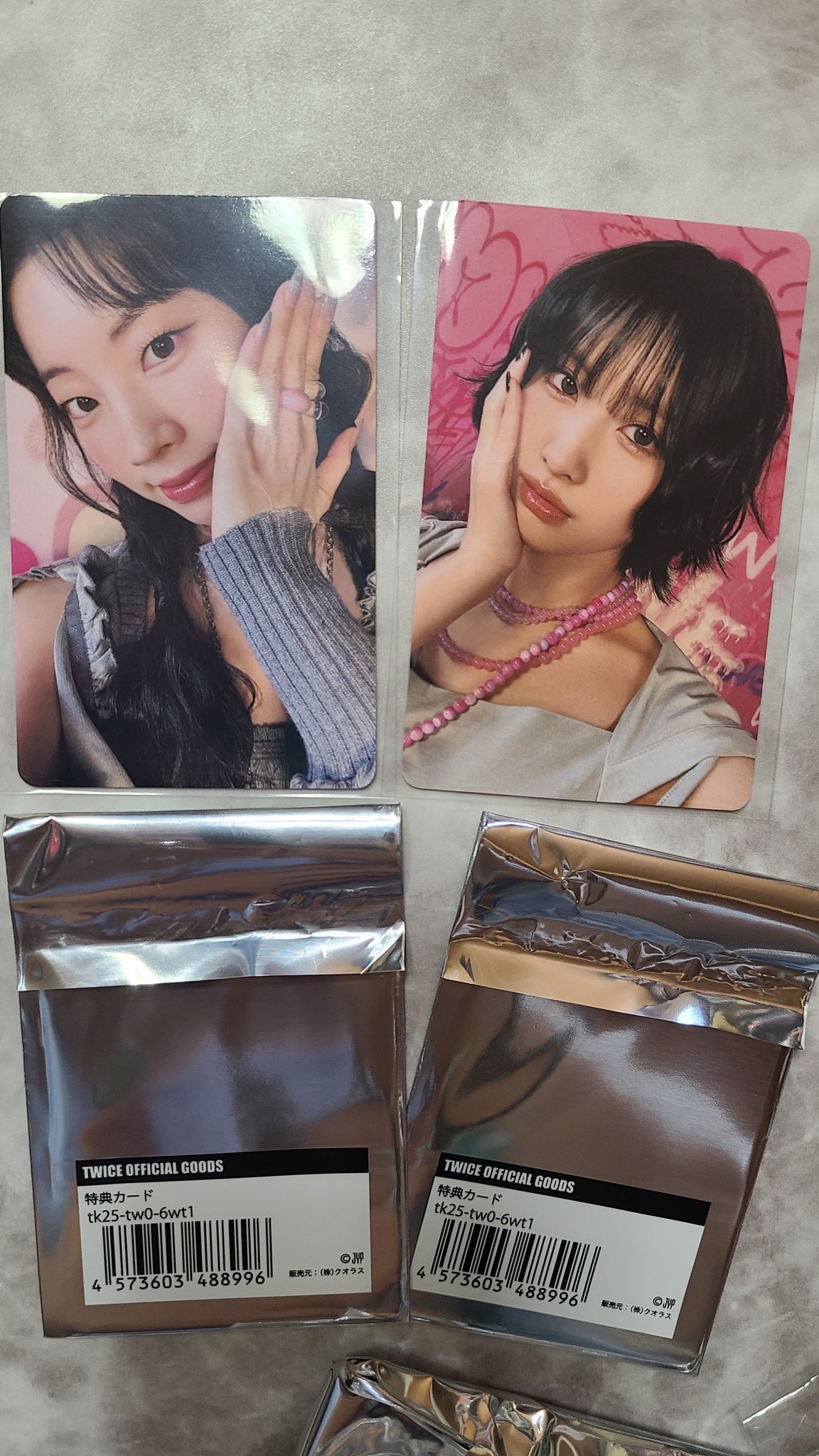 TWICE ツウィ うちわ ヘアピン ショッパー ピンバッジ