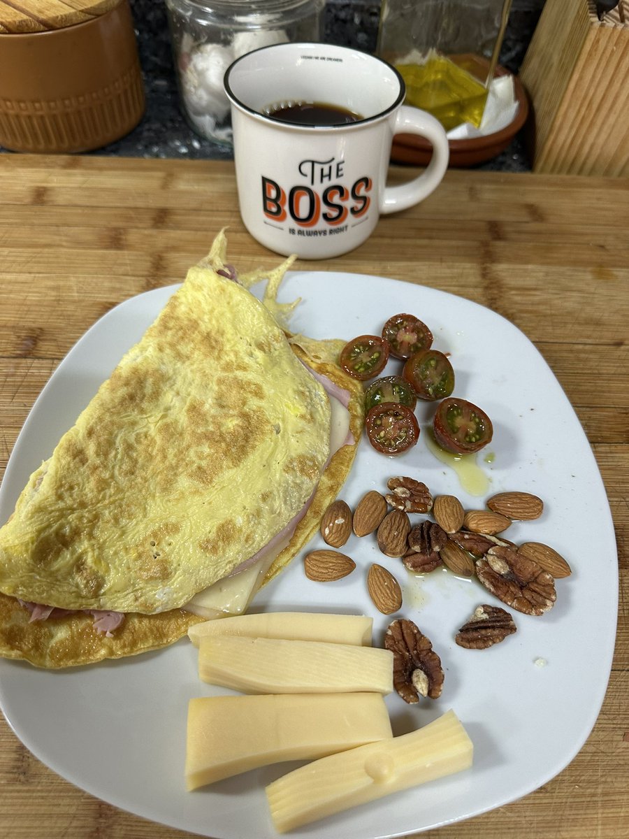 TonoSVJ's tweet image. Buenos días gente de bien, feliz SÁBADO 😎☕️
Hoy es el mejor día de la semana, sin duda.
Mi placer, levantarme y desayunar sin prisas.
¿Y el vuestro?
Disfrutad de este día como os merecéis….
☀️🌊⛱️🏖️🏝️⚓️⛵️🚤🏄♂️🛩️🪂🚁😎