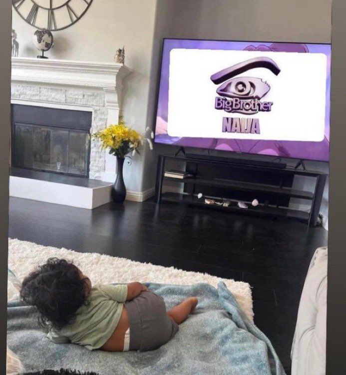 itz_chamo's tweet image. Everyone when it’s 7pm tonight 😂😂 #BBNaija