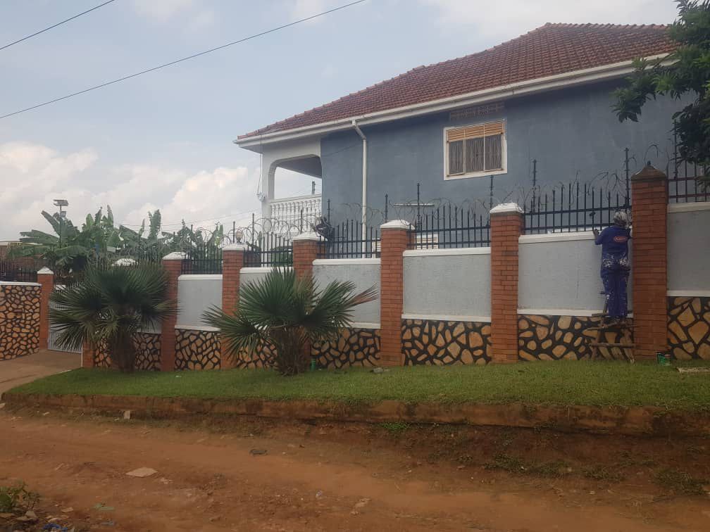 KMT_properties's tweet image. Newly renovated house for sale
Ntinda Ministers Village
5 bedrooms | 5 bathrooms | 20 decimals
Price 1 billion ugx
+256786396665
