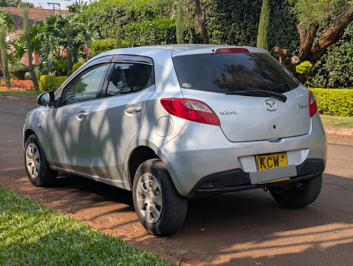 musakuru45's tweet image. Mazda demio
2012 model 1300cc
Mint condition
Price 570,000/=
📞 - 0799538049