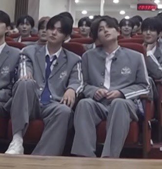 poooomu2's tweet image. 약간 노부부미 있으심