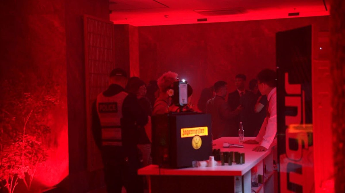 Сайн бншд👇🏻 Манай цагдаа нар одоо л зөв ажиллаж эхэллээ. Хүүхдийн зу-ийн клабуудад мансуурсан гарууд битүү бдг гэж мэдсээр бж тоодоггүй бсн ингэж нэг анхаарч хянаж шалгаж эхлэх гэж. Иймэрхүү цагдаа нарынхаа хийж бга ажлыг бол маш сайн дэмжих хэрэгтэй шүү бүгдээрээ цөмөөрөө🙏🏻