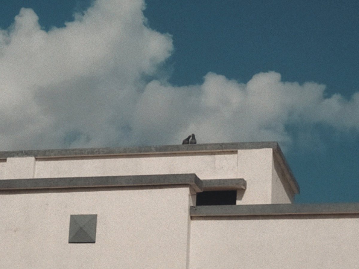arthextic's tweet image. do you ever look at the clouds so randomly just to feel that momentary bliss?