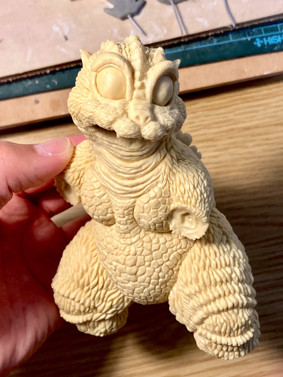 yochan8991's tweet image. 明日はいよいよワンフェス。
箱を開けてパーツを手に取ったときにワクワクしてもらえるような、そんなキットになっていれば嬉しく思います。
明日はよろしくお願いいたします。😊