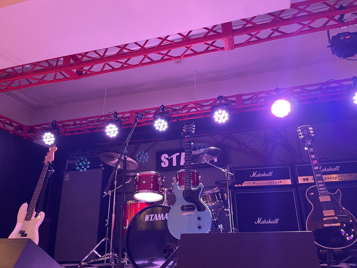 eljJvsOv3NwKbrd's tweet image. 最前席で楽しんできました♪

 #ぼっち・ざ・ろっく展