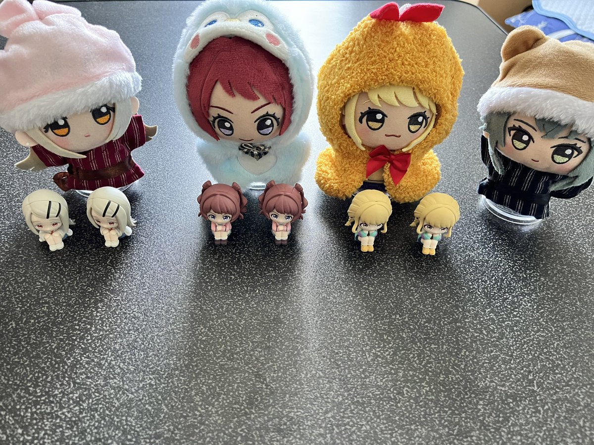 Zuaq8U's tweet image. みんな、まちぼうけ引いて来たよ。
🦔「プロデューサー、私は？」
P「あたりませんでした。」
🦔「え、」
#初星学園ぬいぬい部