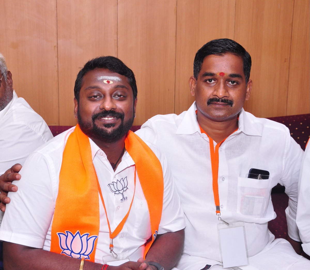 SuryahSG's tweet image. பா.ஜ.க புதுச்சேரி மாநில பொதுச்செயலாளராக பொறுப்பேற்றுள்ள அன்பு சகோதரர், ஸ்வயம்சேவகர் திரு.லக்ஷ்மி நாராயணன் அவர்களுக்கு பணி சிறக்க எனது மனமார்ந்த வாழ்த்துக்களை பகிர்ந்துக் கொள்கிறேன். சங்கத்தில் இருந்து பா.ஜ.க பொறுப்புக்கு வருபவர்களால் எப்போதும் நமக்கு மகிழ்ச்சியே.
Congratulations…