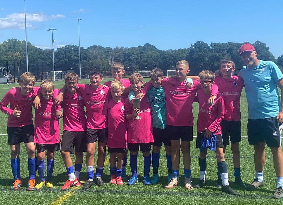 BmthEchoSport's tweet image. 'Exceptional' season for Dorset school football teams ift.tt/NzwR28d