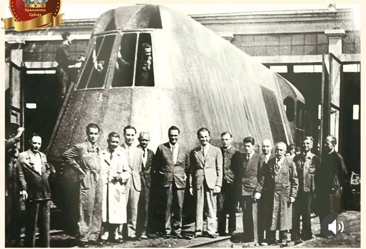 SrpskiInfoStab's tweet image. СРПСКА ПАРНА ЛОКОМОТИВА
ИЗ 1937 ГОДИНЕ
Аеродинамички оклоп је дело наших инжењера.
Кажу да је локомотива вукла воз на линији Београд брзином и преко 100км на час.
(са налога: Српкиња)