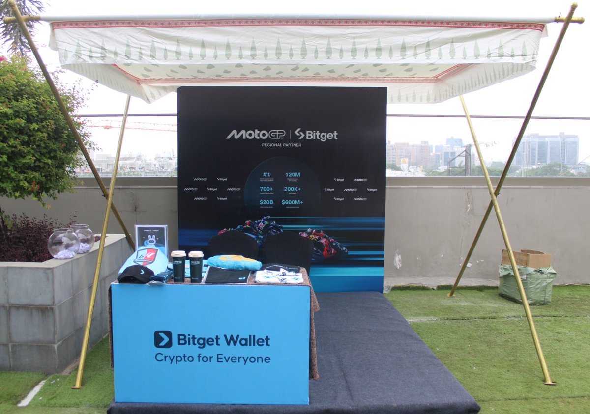 BitgetIndia's tweet image. Ahmedabad, we’re LIVE at #IBT25!
@Bitgetglobal & @BitgetWallet booths are loaded with merch, surprises & Web3 vibes.
Come say hi & grab your goodies! ✨
#EventWithBitget #Crypto4Everyone #Web3 #IBT2025