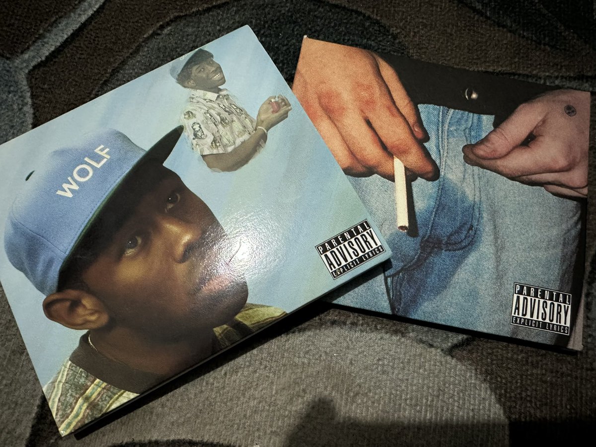 I also came to flex that i bought WOLF and Cherry Bomb CDs (I managed to get the og one, not the anniversary version)