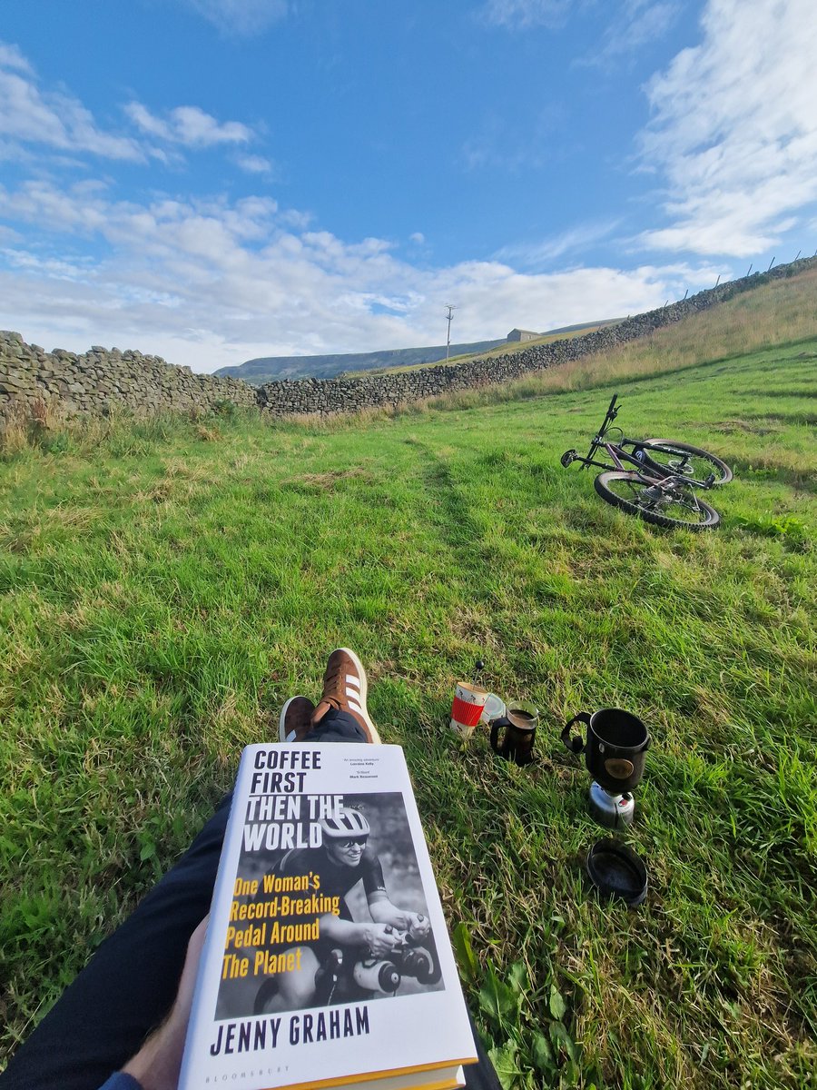 callumjames_EE's tweet image. Coffee first, then the world.