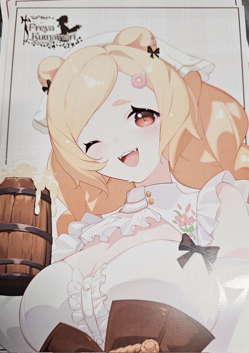 VtuberValhalla's tweet image. Early start for us this morning for Day 3 at Närcon!
Come join us over in A38 to meet @TanukiRuki and @freyaguma from 9am! 😎