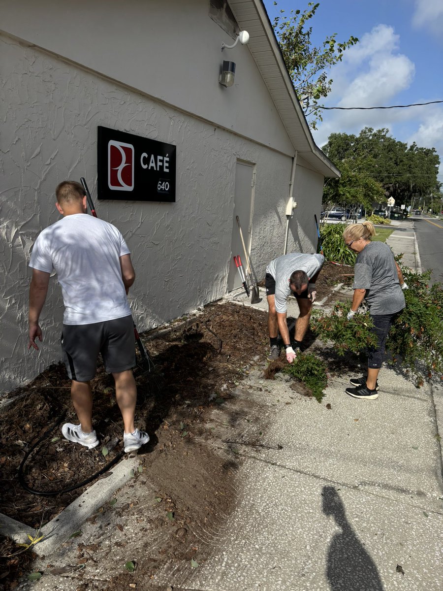 DrewWatsonAD's tweet image. What a great morning serving as a staff with Mike Cooper at @DreamCenterLKLD!  Thanks for your work, team! #FireFamily #LKLD