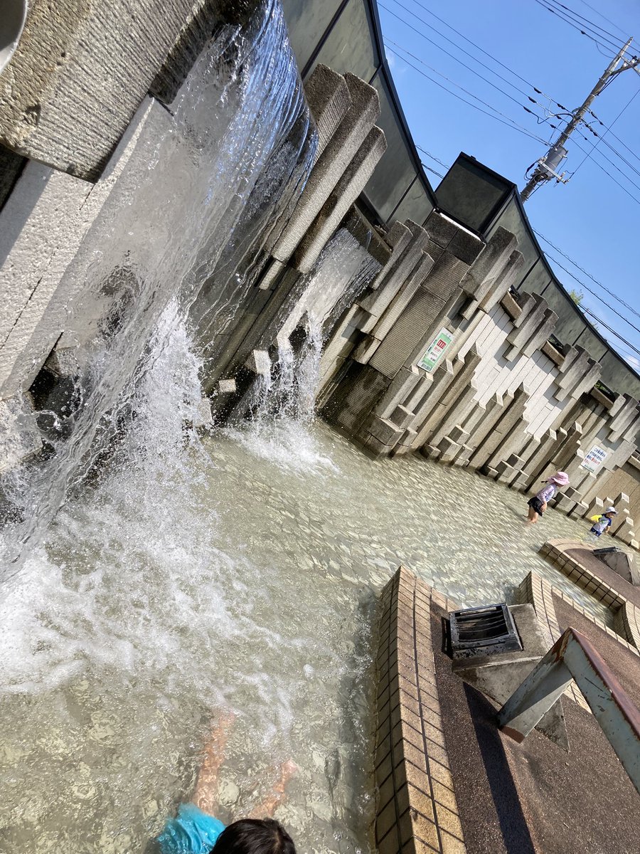 goriraceo's tweet image. 越谷、公園ハシゴ　
今、外に出て3時間が経過しました…
道路で干からびてるミミズの気持ちがよく分かります…
#花田第二公園