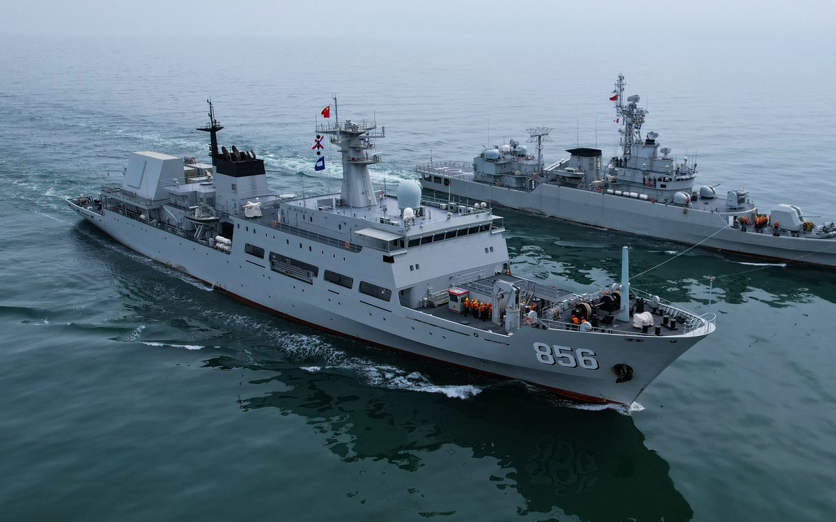 The PLA Navy's weapon test ship 856 appears with a truly gigantic AESA radar panel at the aft. PLAN runs a large fleet of weapon test ships for developing and verifying technologies such as radar systems, close-in weapon systems, offensive missiles, vertical launch systems, naval
