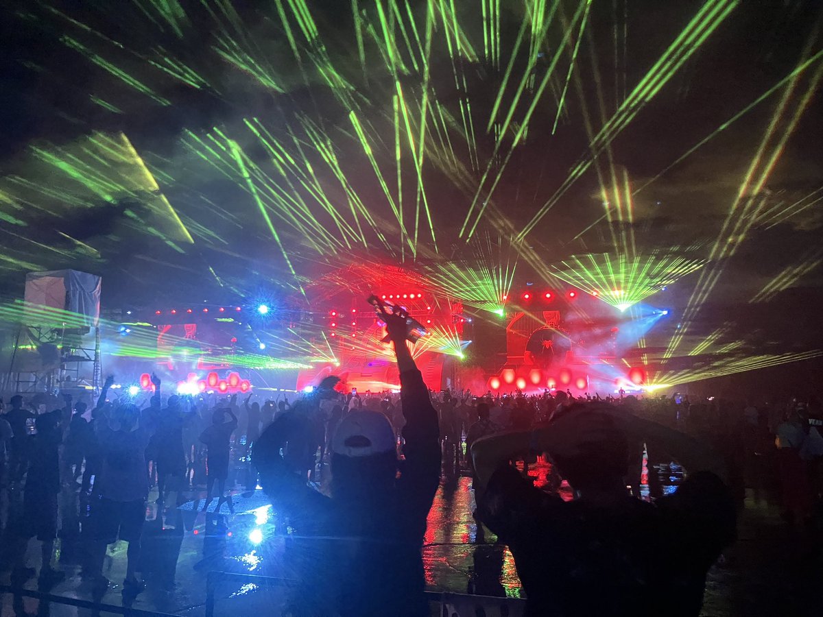 Sigala_jp's tweet image. この時期になるとS2O思い出す
本当に未成年でYellow Claw見れたの神だった
またYellow Claw見たいな
