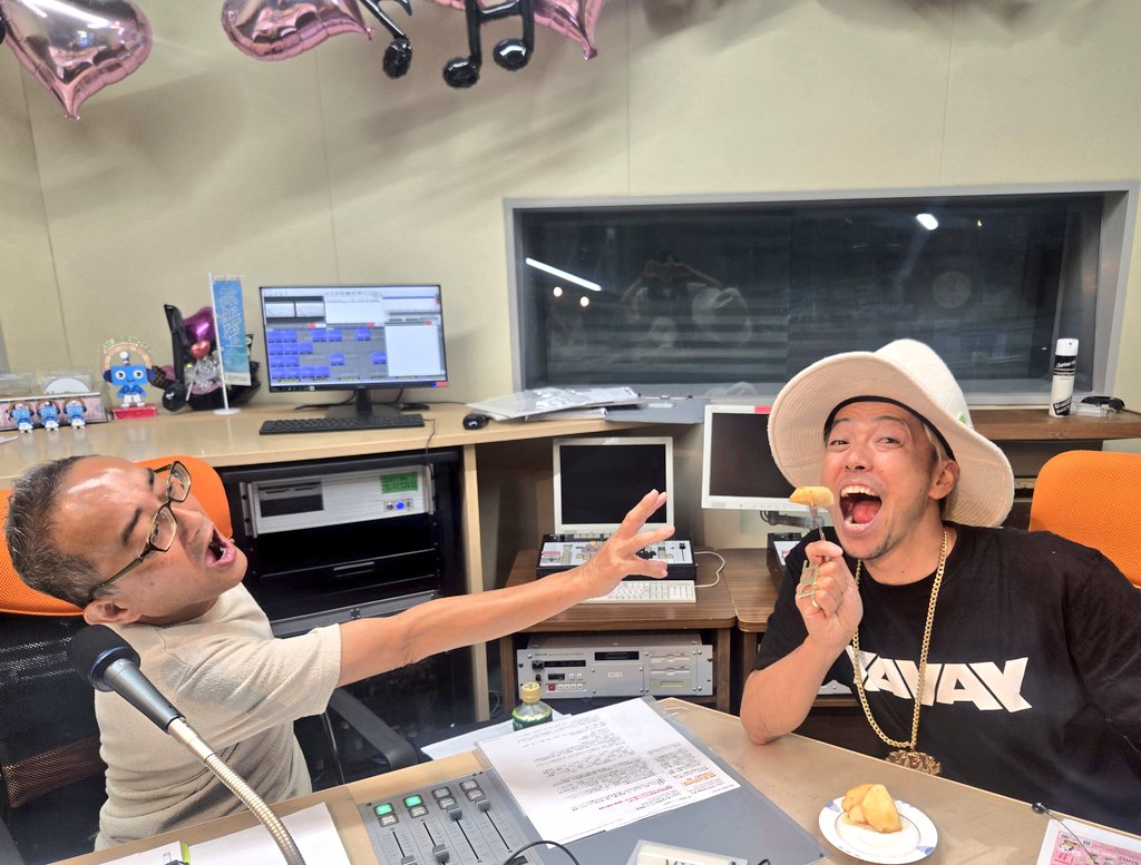 sunkin_staff's tweet image. 今日、最初のお仕事は、#桃 をむくことでした🍑
ターキンさん、完食！！！

#サンキン
