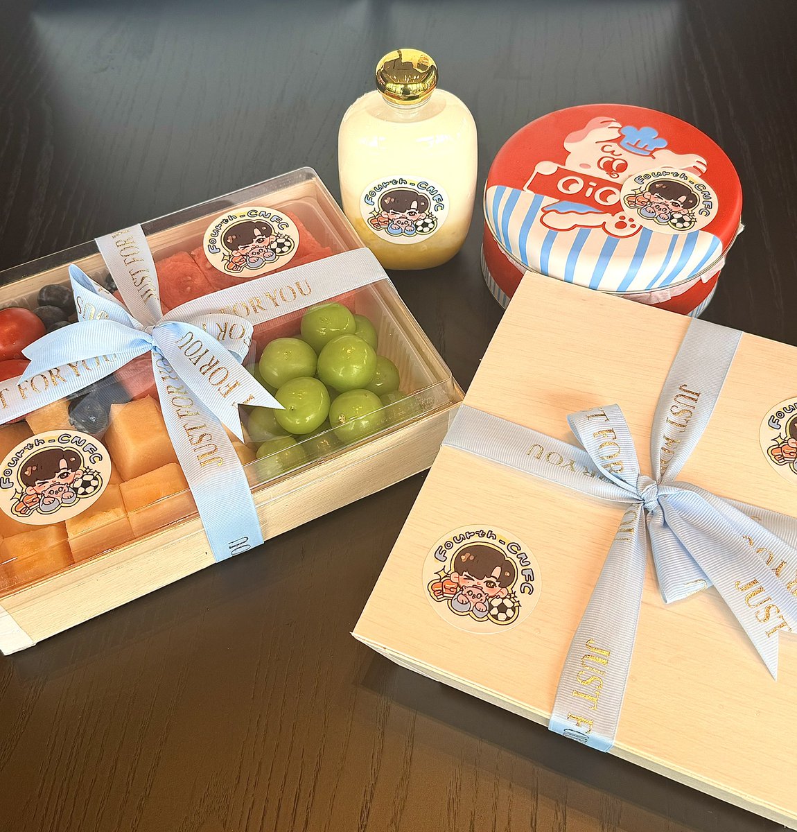 Fourth_CNFC's tweet image. Fourth Nattawat 2025 Shanghai Fan Party Support
Part.4 Food Support
Enjoy the treats! We love you💙
#Fourth1stFMinShanghai
#Fourthnattawat
#โฟร์ทณัฐวรรธน์
@tawattannn