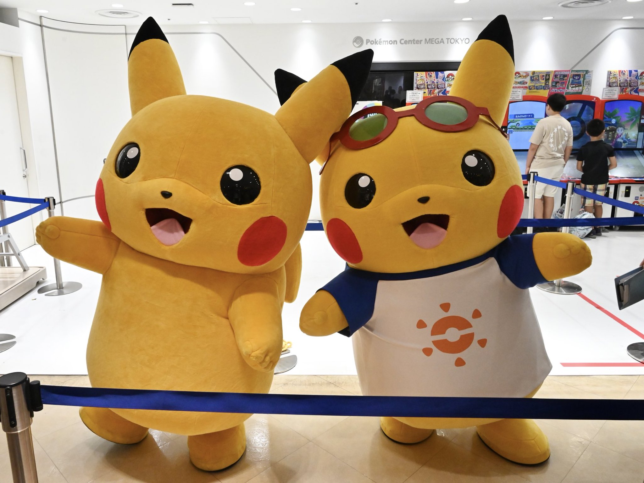 マスコット メガトウキョーのピカチュウ Plush Pikachu Mega Tokyo - Meccha Japan