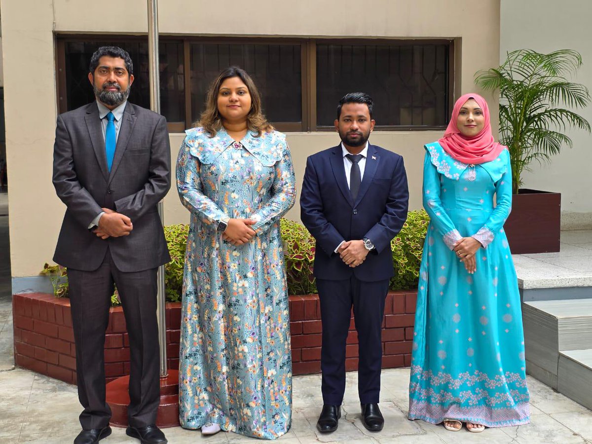 On the occasion of the 60th Independence Day of the Republic of Maldives, a flag hoisting ceremony was held today at the High Commission of Maldives in Bangladesh. 
Happy Independence Day!
#minivan60 #ފަޚުރުވެރިމިނިވަންފަސްދޮޅަސް