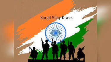 Ambreenzaidi's tweet image. 26 years ago, on unforgiving heights, they stood between us and the enemy fearless, fierce, and forever immortal.
Today, on #KargilVijayDiwas, we don’t just remember 527 bravehearts.
We feel them in the silence of the mountains, in the flutter of the flag,
in every breath of…