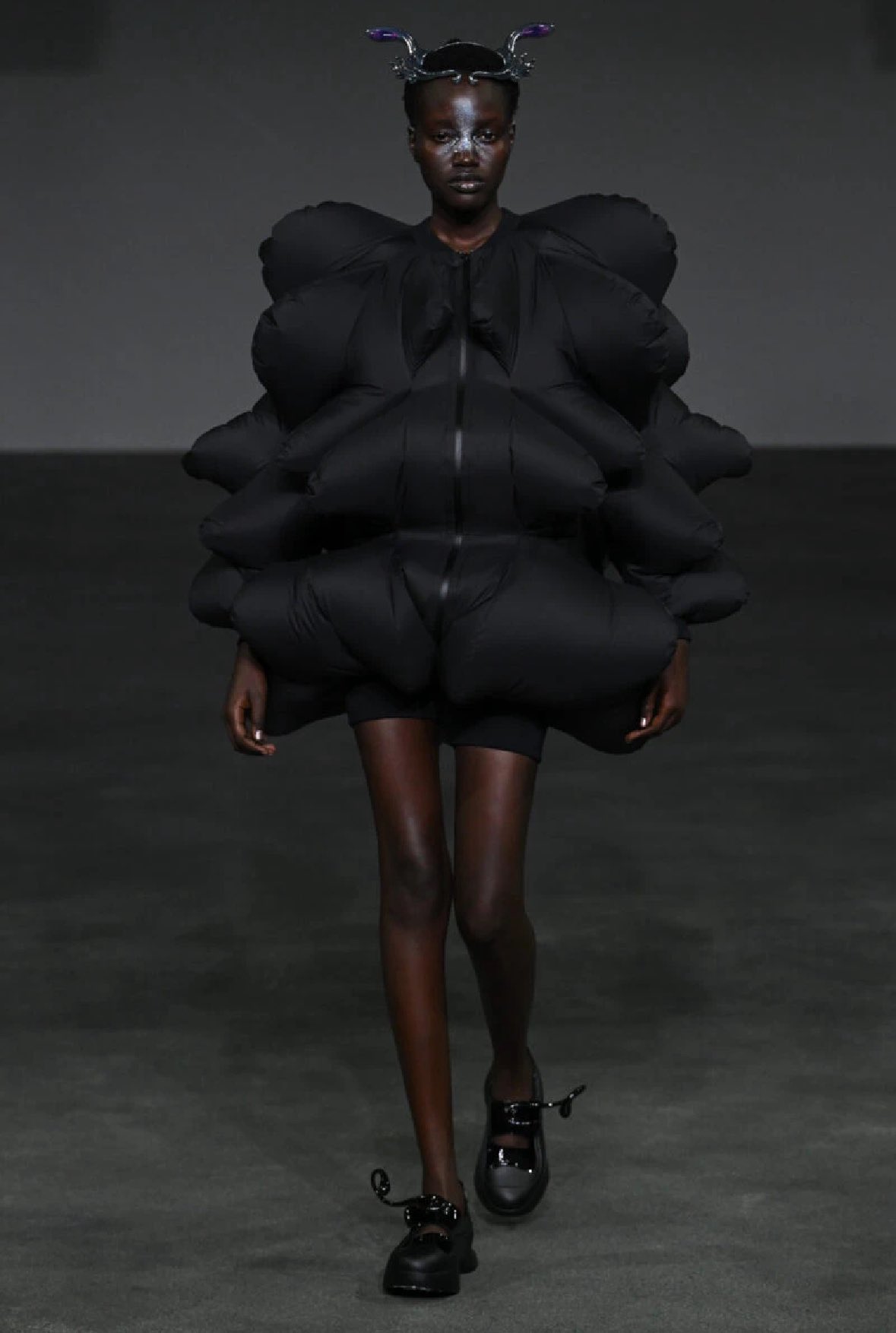 ゆうきページ カラーペーパー はがきサイズ（154g/m2） 藤 （両面無地） 250枚