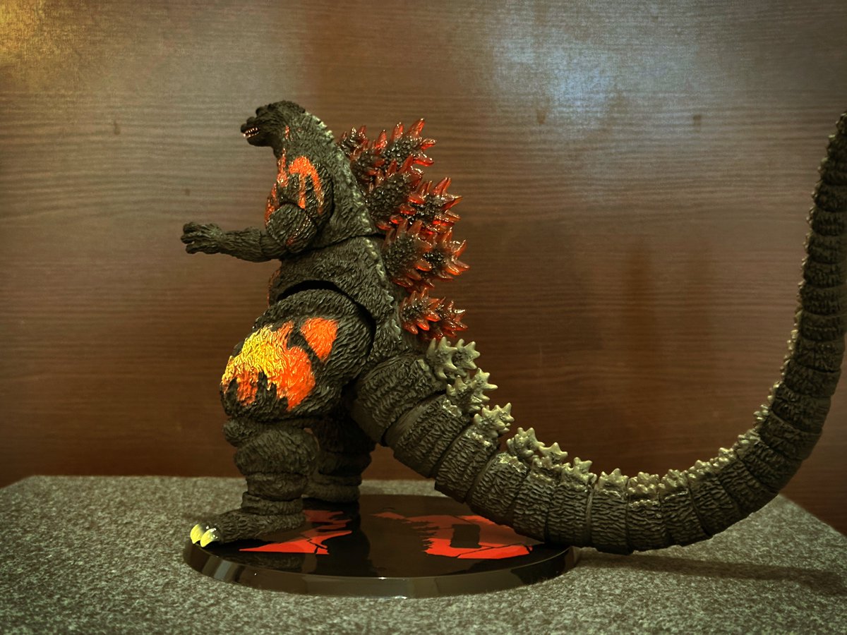 モンスターアーツ　ゴジラ 1995 70周年特別記念Ver. バーニングゴジラ S.H.MonsterArts ゴジラ (1995) 70周年特別記念Ver. | HLJ.co.jp