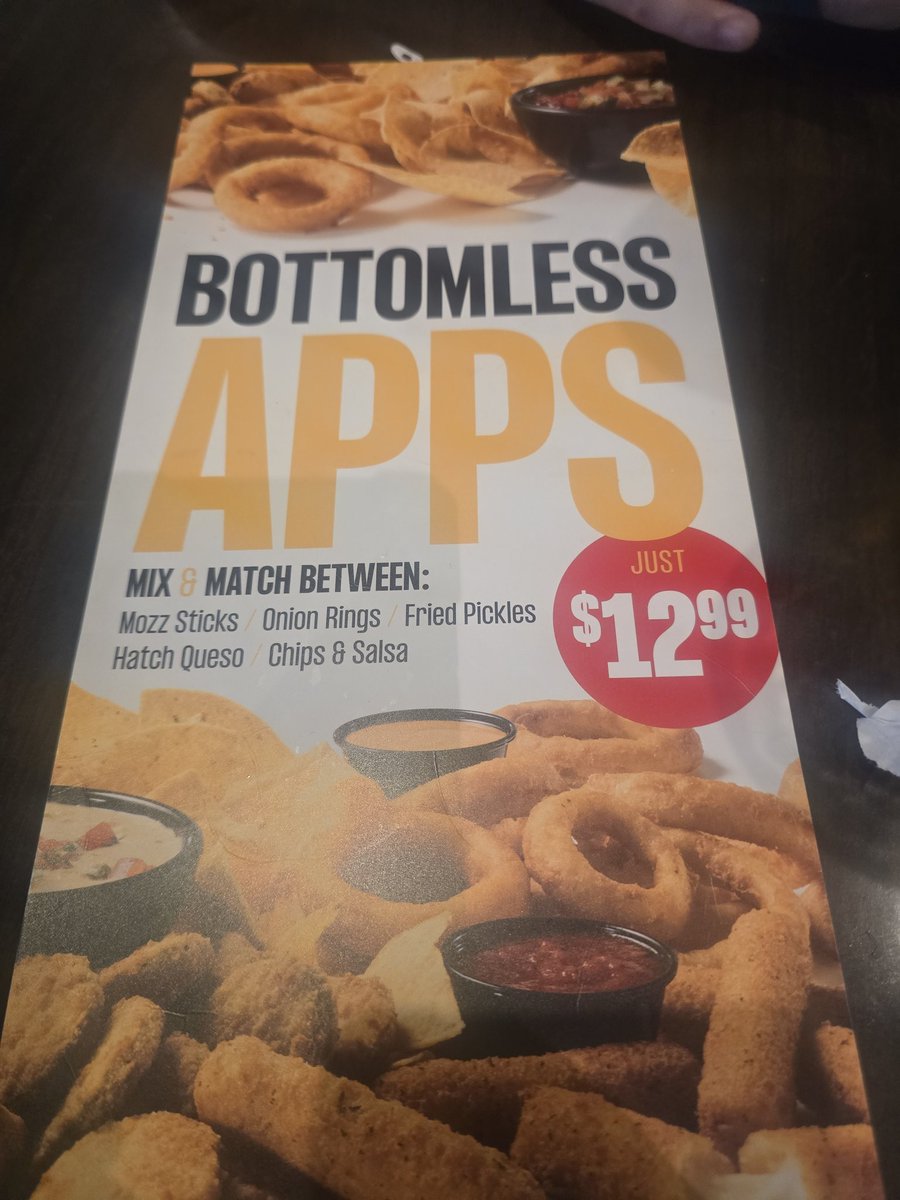 Coochiesaurus0's tweet image. Need to take my favorite clownies @LA__LL0R0NA and @crybbycl0wn for bottomless fried pickles lol