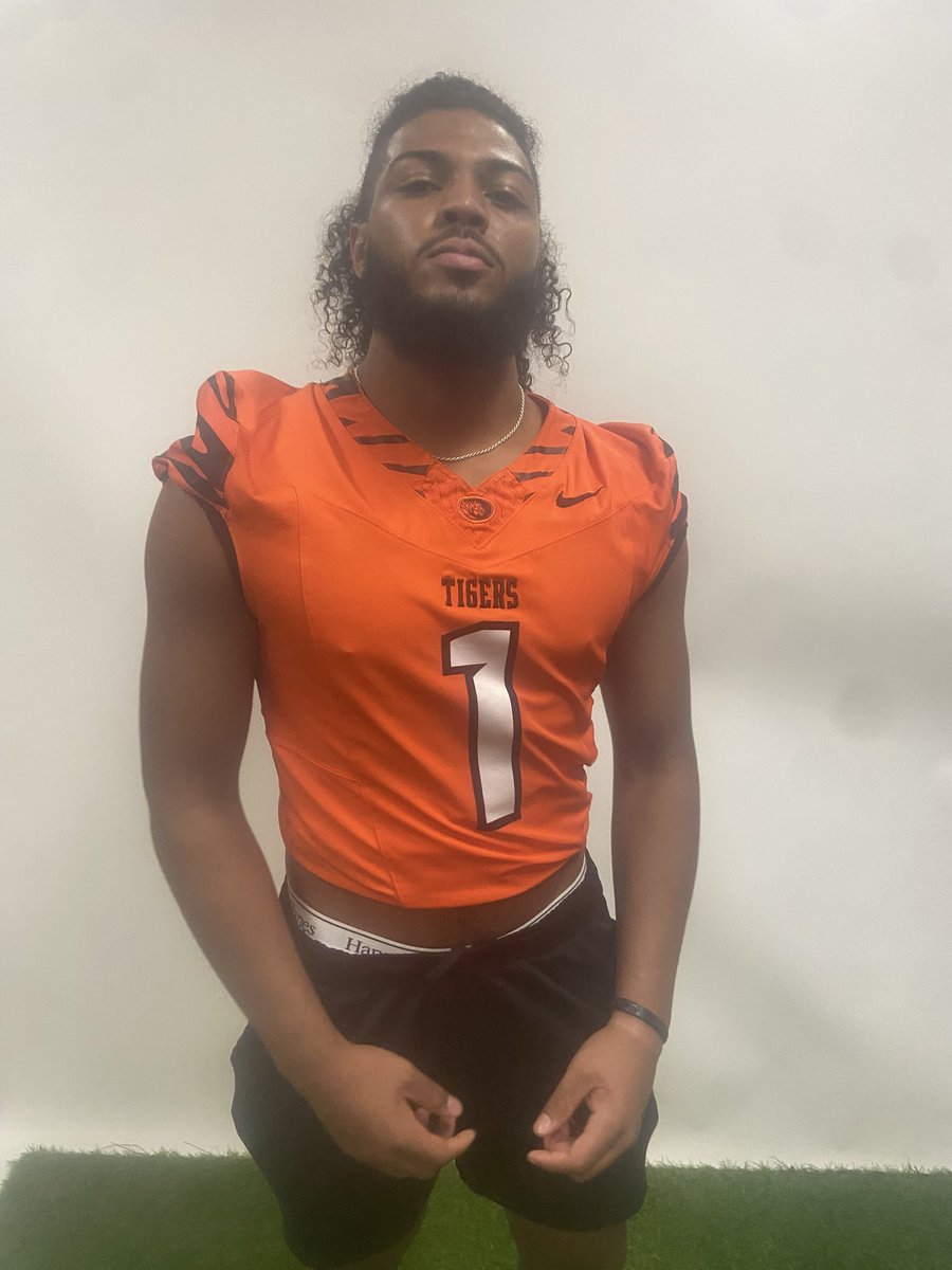Quince Pond (@quince_pond) on Twitter photo Had a great time <a href="/ECUTigersFB/">ECU Tigers Football</a> tour/camp. Learned a lot from the <a href="/CoachBVOdom/">Coach Broderic Odom M.Ed.</a> Had a great time <a href="/ECUTigersFB/">ECU Tigers Football</a> tour/camp. Learned a lot from the <a href="/CoachBVOdom/">Coach Broderic Odom M.Ed.</a>