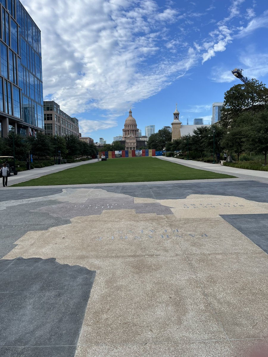 PoShenLoh's tweet image. Texas State Board of Education brought me in today to testify about #math education and curriculum!
I was impressed! They brought some students to testify first, representing a range of levels in math, all the way to very high end. Board was compassionate about everyone, and…