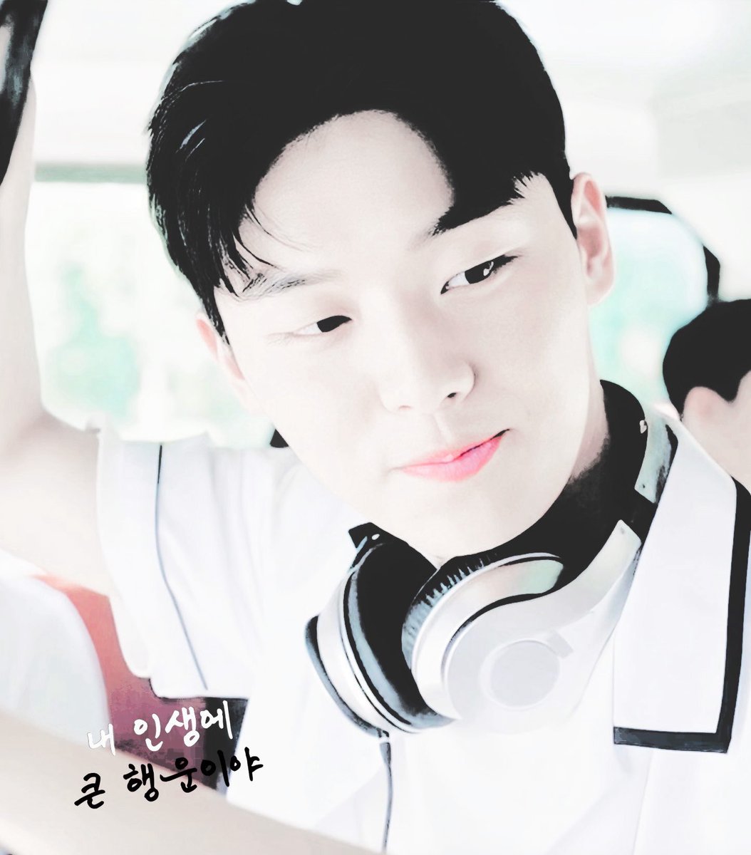 문지웅 (@sk8rbzw) on Twitter photo 