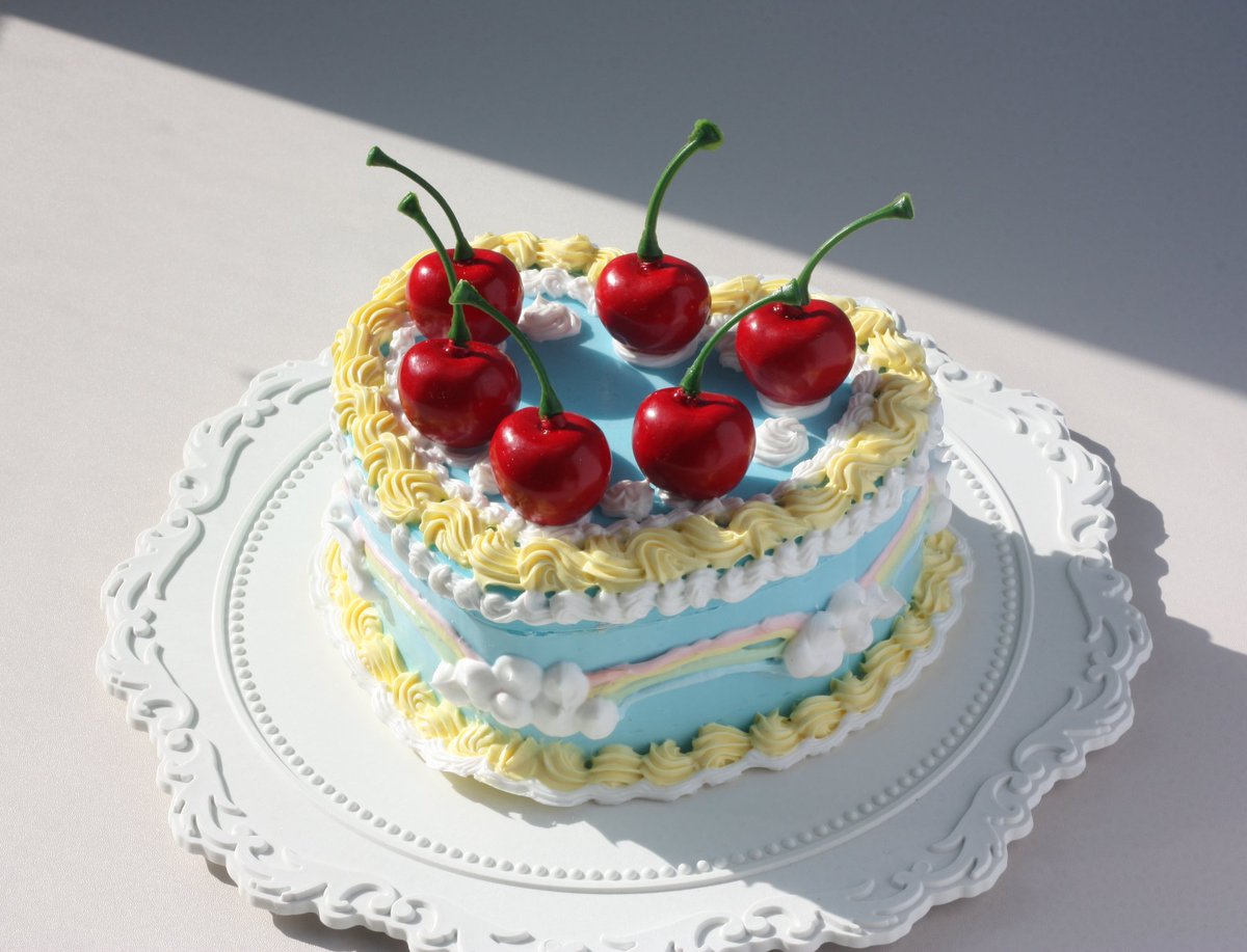 Hwe___N's tweet image. 케이크 보석함🎂💗
#RT 추첨을 통해 한 분께 케이크 보석함을 보내드립니다!
🗓 7월 26일 20:00 ~ 8월 2일 20:00
🔗witchform.com/deposit_form.p…
