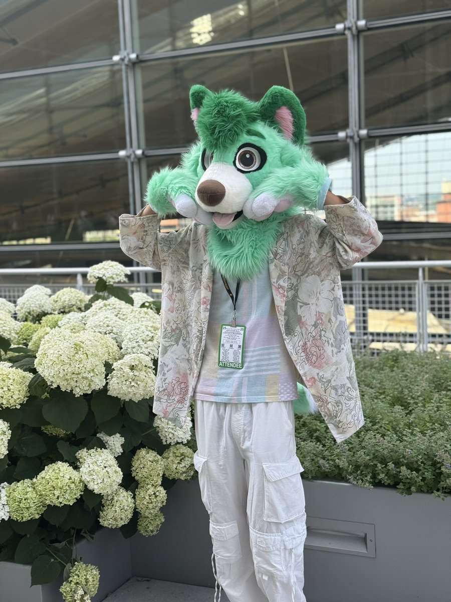 #fursuitfriday