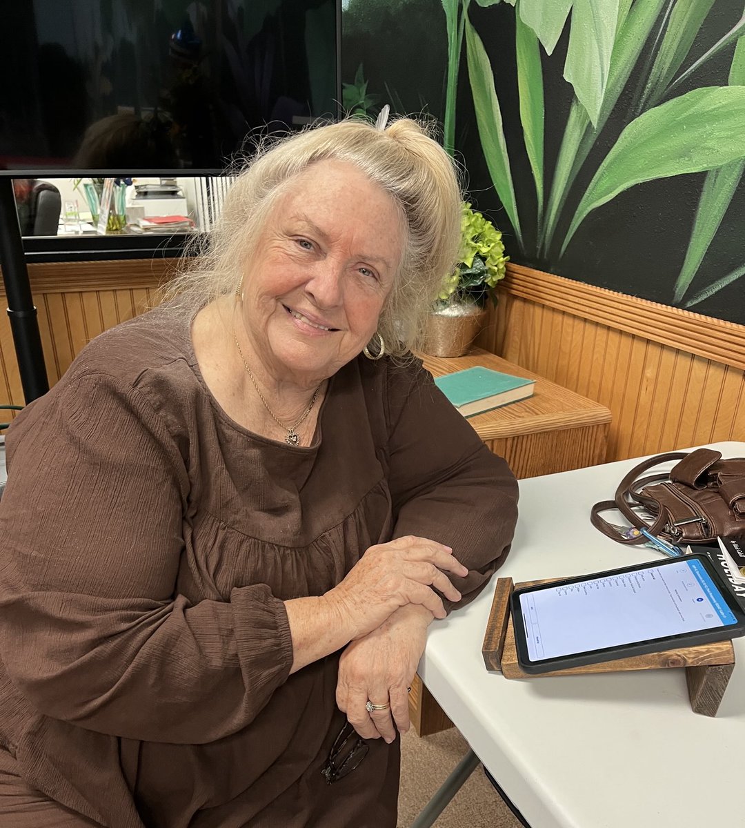tinaaltic's tweet image. What is the magic sauce in #AFP that draws those #volunteers back week after week to endeavor to make a difference in the lives of others? #TeamSebring activists are special, come join us! @altic_tina 863-450-7341 @AFPhq