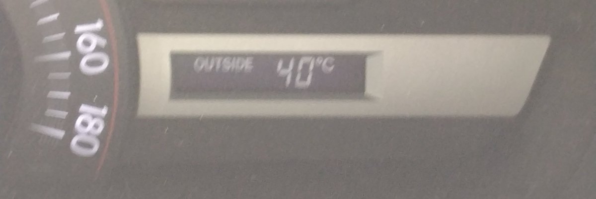 asms1672's tweet image. 車内のOutside表示が40℃って😵😵😵