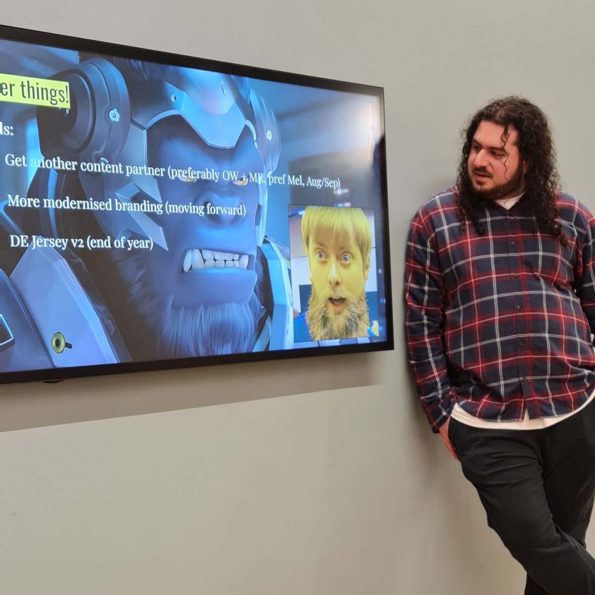 dix0nm8's tweet image. What is bud yapping about?