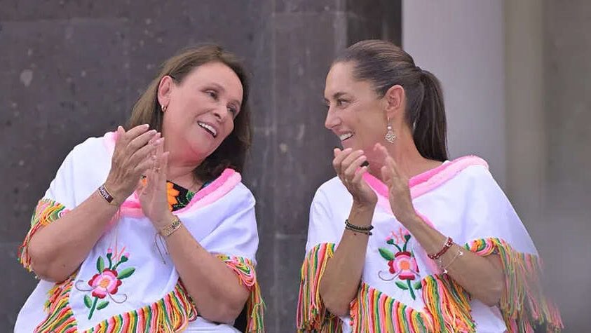 ImpudorPolitico's tweet image. No sé quién es más miserable, Claudia Sheinbaum Pardo que ni siquiera fue capaz de decir el nombre de Irma Hernández Cruz la maestra y taxista que fue secuestrada y asesinada en Veracruz por negarse a pagar la cuota, o Rocío Nahle que dice que la maestra murió de un infarto 😠