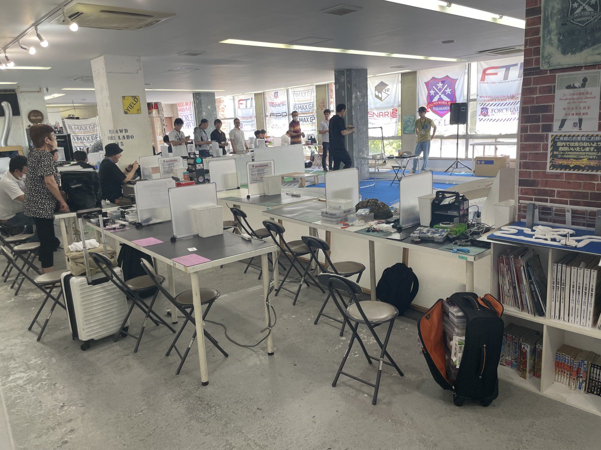 forcelabo's tweet image. #フォースラボ 通常営業が始まりました!
明日出場される皆さんが調整しています🔥
モーニングフォースラボを終えたお客様が東京大会に向けて出発されました!皆様ご武運を🙏
東京の方は、30度越えの暑さとなっております!
皆様体調の方を気を付けて、午後からのレースに臨んでください🔥
#ミニ四駆