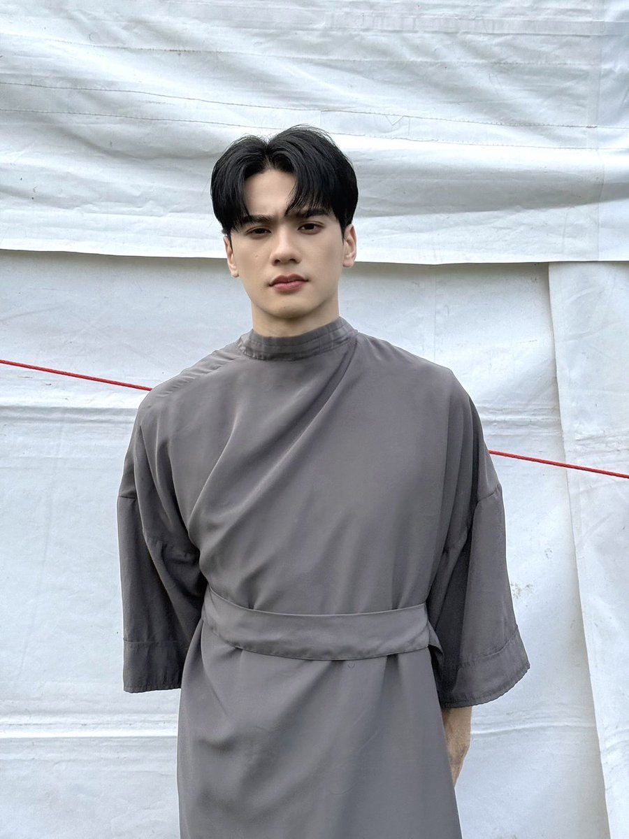 KhemjiraSeries's tweet image. เขมจิราต้องรอด Khemjira The Series 🕯
กู๊ดสะมอนิ่งจ้ะ Q57 มาแว้ววว เช้านี้พ่อครู และสองจิ๋วเข้ากองกันแต่เช้า ฝากพี่ ๆ น้อง ๆ แก๊งผีสาวส่งกำลังใจให้กันด้วยนะจ๊ะ 🥰
ปอลอ วันนี้เหมือนเดิมนะจ๊ะทุกคน ฝากทุกคนยังไม่ต้องติดแฮชสะแท็กน้าา 🥺
Khemjira The Series Q57
#เขมจิราต้องรอดQ57