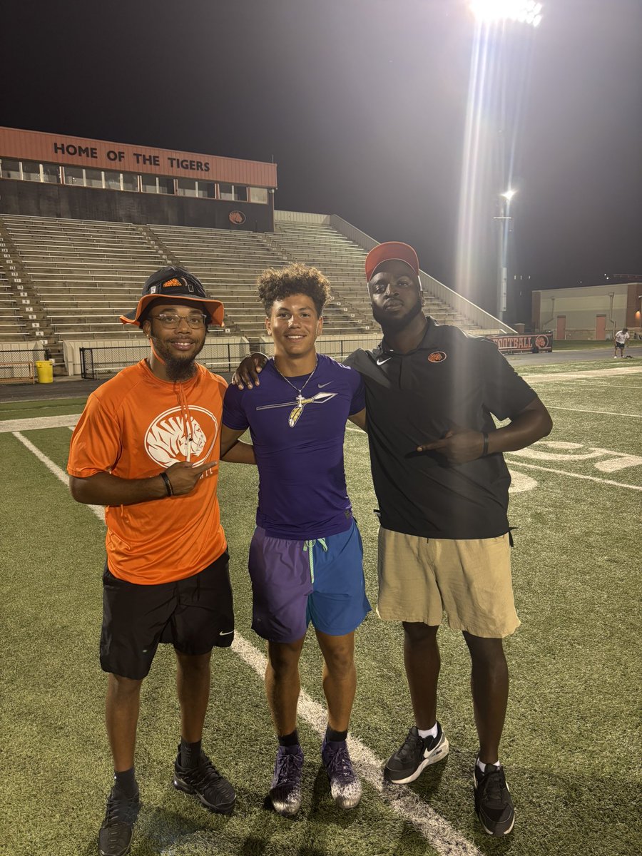 Schyler Dethorne (@schylerdethorn3) on Twitter photo After a great camp and conversation with <a href="/CoachTHendrix/">Aretavious Hendrix</a> Iβm truly blessed to play at the next level at East central university!
<a href="/CoachWalraven/">Casey Walraven</a> <a href="/CoachDSpence04/">Coach Daniel Spencer</a> <a href="/Coach_Cruz1/">Coach Chris Cruz, M. Ed</a> <a href="/CoachTStovall/">Coach Stovall</a> <a href="/CoachZackGoodFB/">Zachary Good</a> After a great camp and conversation with <a href="/CoachTHendrix/">Aretavious Hendrix</a> Iβm truly blessed to play at the next level at East central university!
<a href="/CoachWalraven/">Casey Walraven</a> <a href="/CoachDSpence04/">Coach Daniel Spencer</a> <a href="/Coach_Cruz1/">Coach Chris Cruz, M. Ed</a> <a href="/CoachTStovall/">Coach Stovall</a> <a href="/CoachZackGoodFB/">Zachary Good</a>