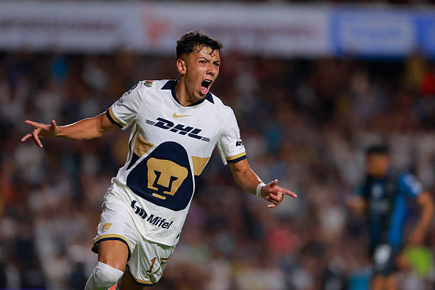 PumasELP's tweet image. ¡Primer rugido en el torneo! 🐾
Pumas derrota 2-0 a Querétaro con goles de Memote y Ruvalcaba. Se gana confianza, aunque aún hay mucho por ajustar en funcionamiento y disciplina. ¿Qué les pareció?